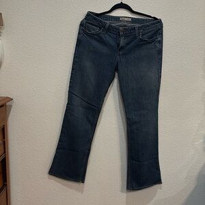 Lei brand Chelsea low rise jeans bootcut